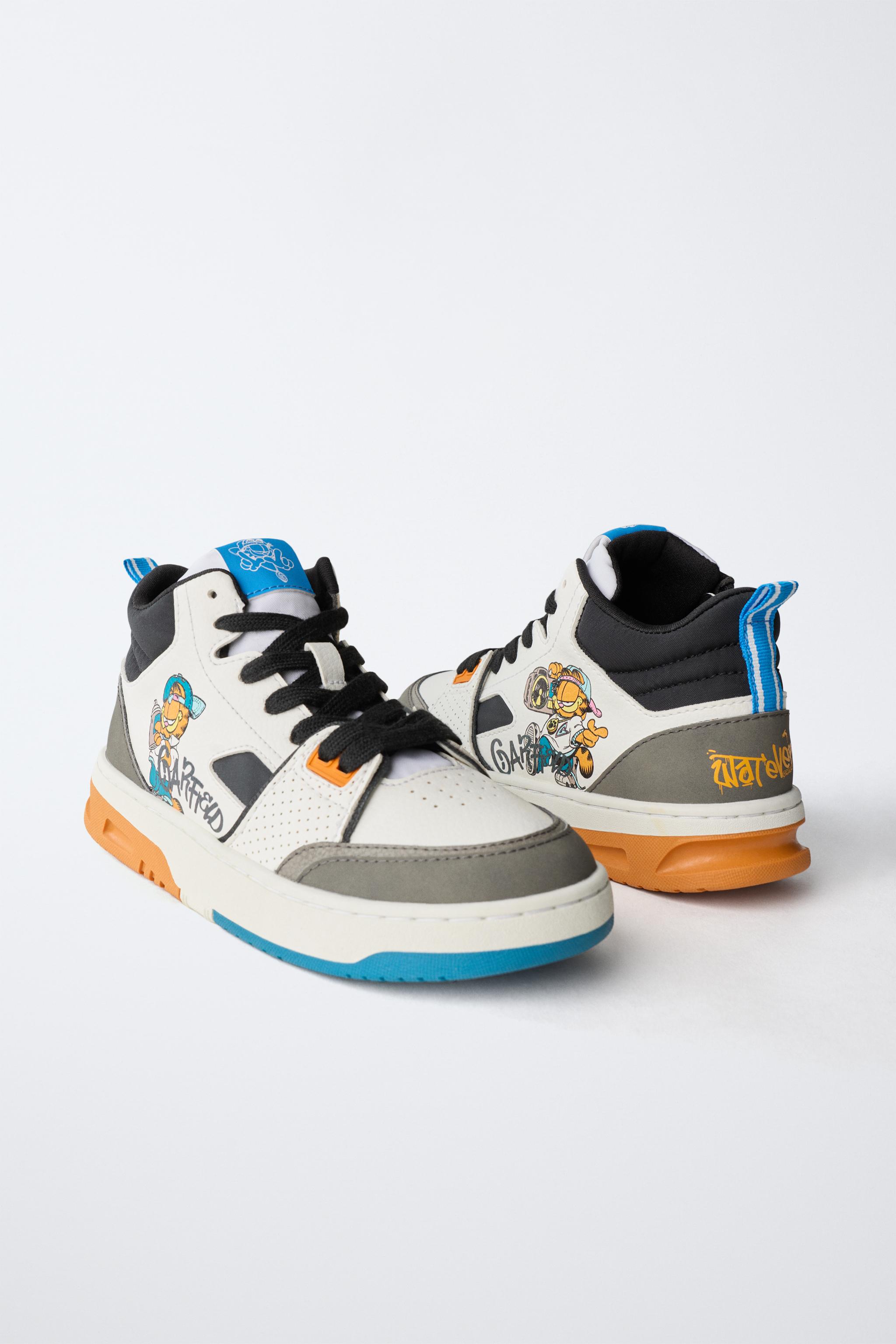 GARFIELD © PAWS INC HIGH TOP SNEAKERS